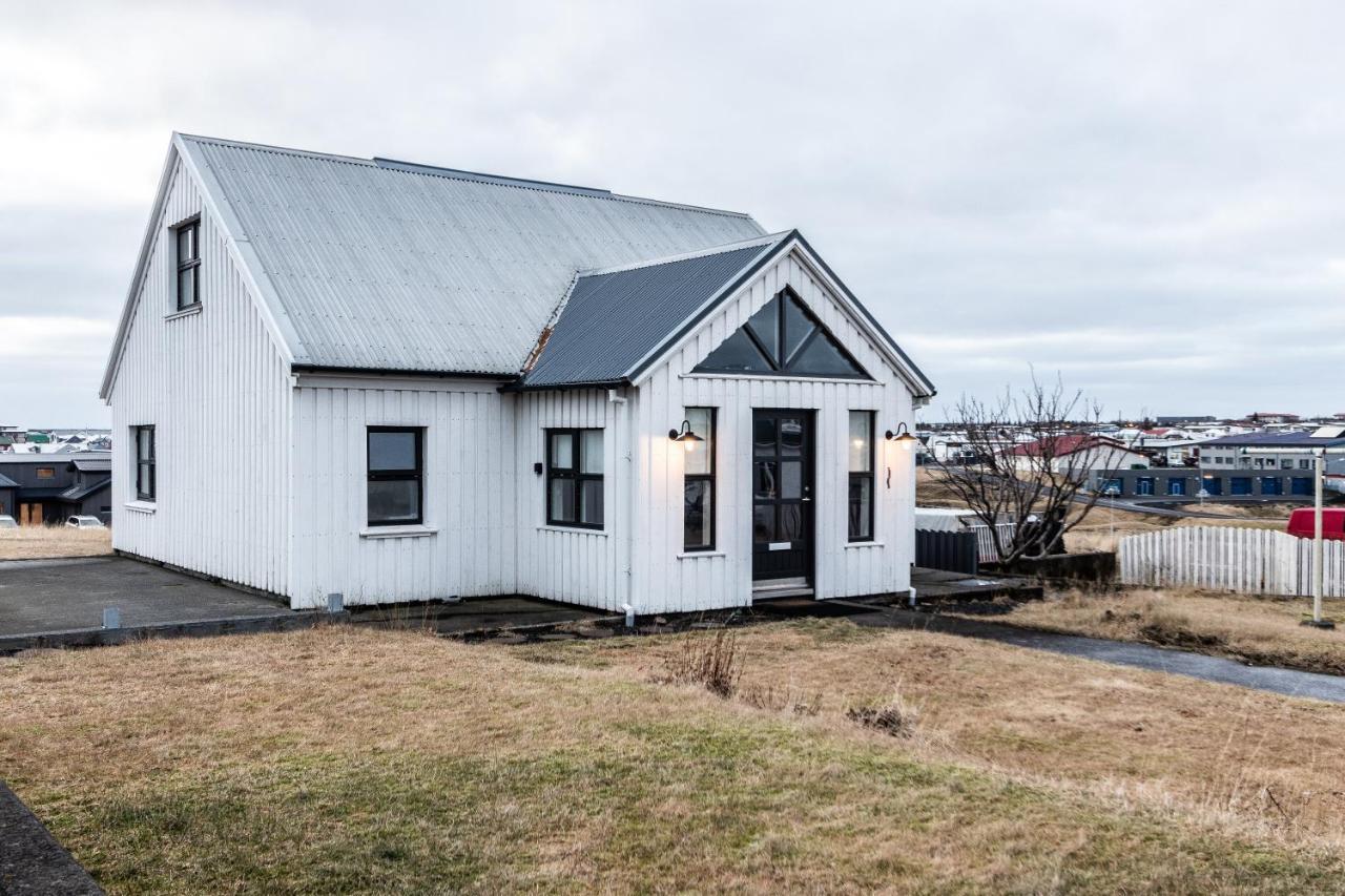 Greenkey House B16 Keflavík Extérieur photo